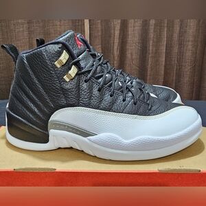 2022 NIKE AIR JORDAN 12 RETRO PLAYOFF MENS SIZE 9